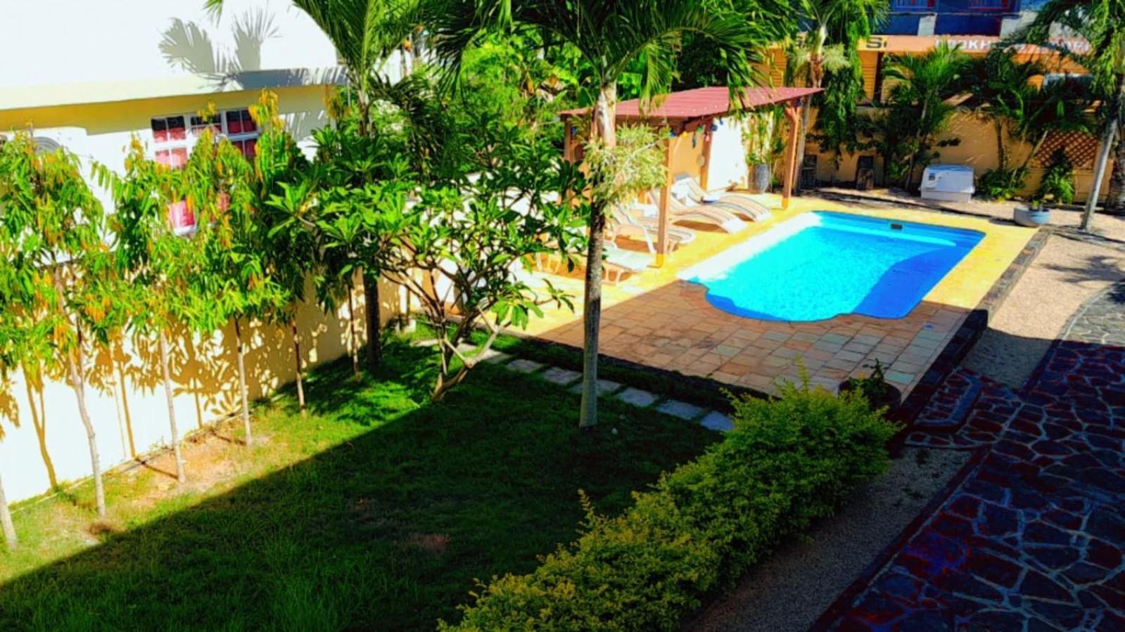 Villa Santa Avec Piscine Et Jardin Pointe aux Piments Εξωτερικό φωτογραφία