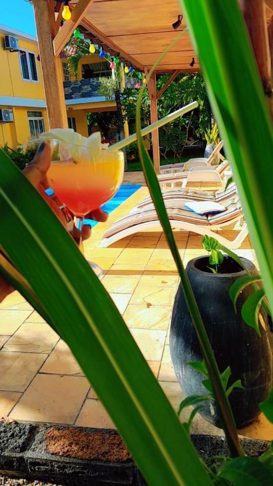 Villa Santa Avec Piscine Et Jardin Pointe aux Piments Εξωτερικό φωτογραφία